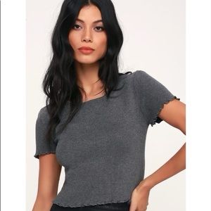 CHARCOAL GREY LETTUCE EDGE CROPPED TEE SIZE SMALL